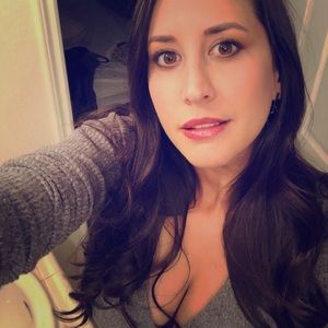 Meet your Posher, Cristina